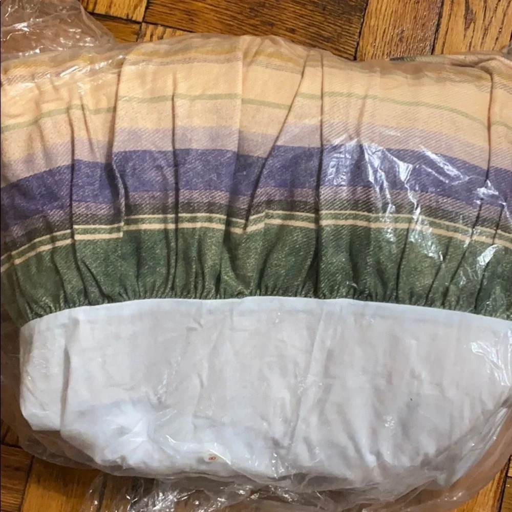 New Polo Ralph Lauren multicolored twin bedskirt